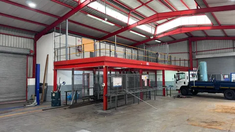 Warehouse to let in Jet Park (17).